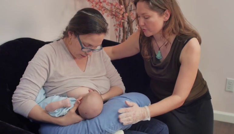 How to Feed your Baby: Football Position